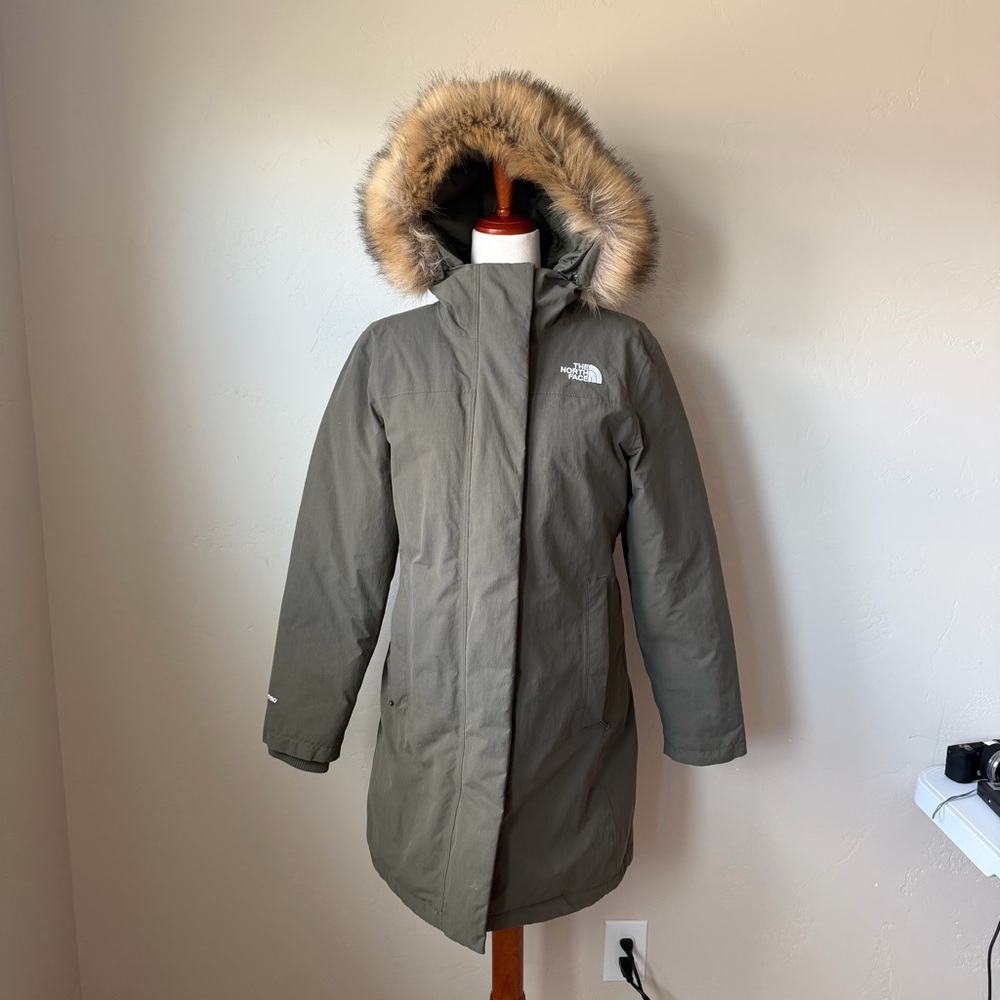 The North Face Women’s Coat M Green DryVent Artic Parka 550 Goose Down Jacket